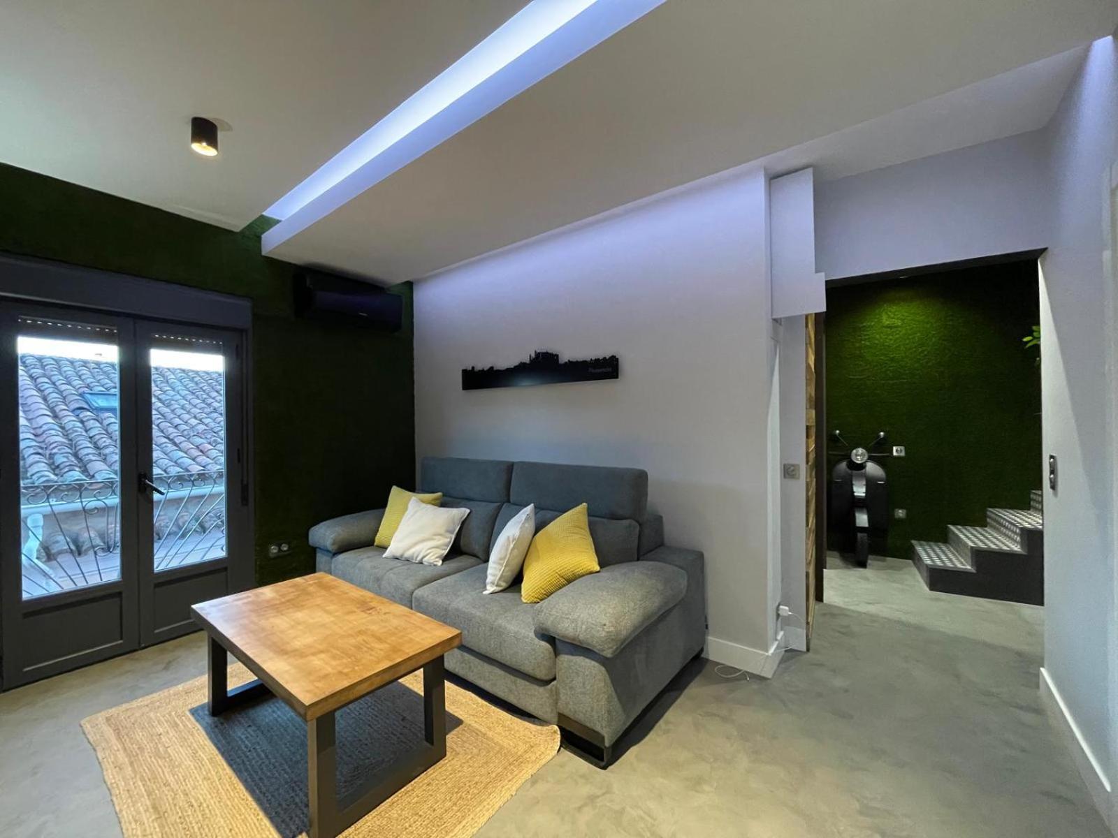 Skyline Plasencia Luaran gambar