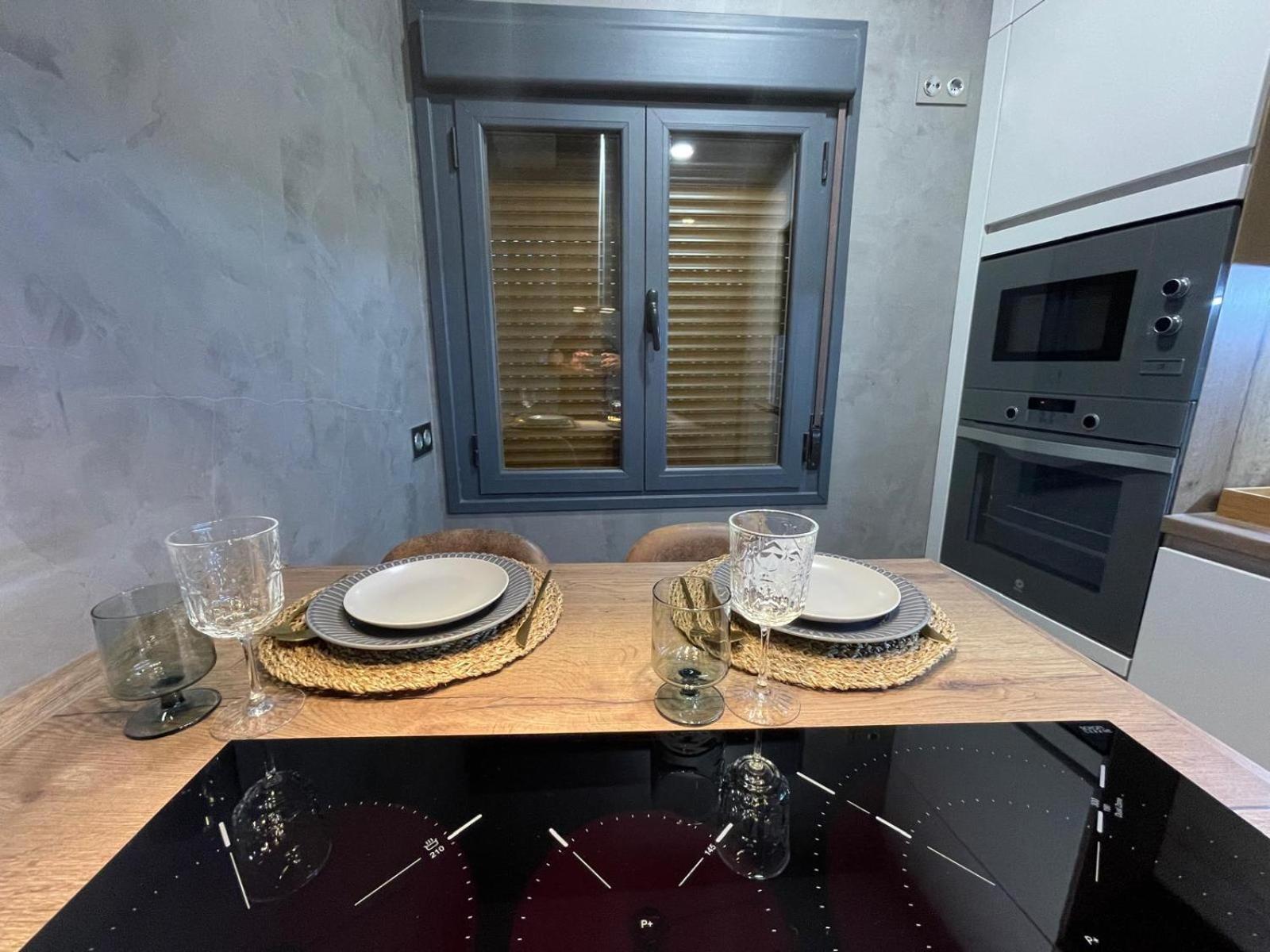 Skyline Plasencia Luaran gambar