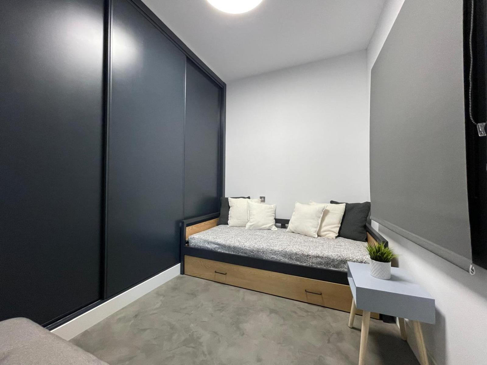 Skyline Plasencia Luaran gambar